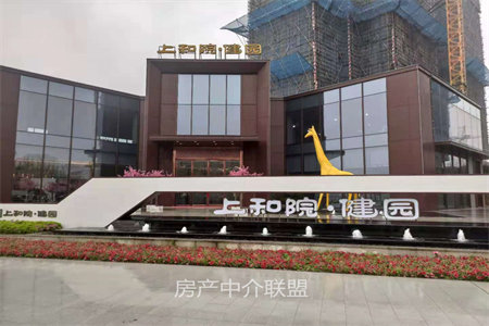 枣庄市山亭区九鼎莲花3室2厅1卫